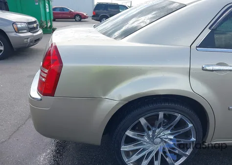 2007 Chrysler 300C from USA, damaged, VIN 2C3KA63H17H627150
